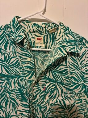 Levi's Teal and White Tropical Print Button-Up Shirt